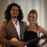 Découvrez Manon et Timothée, artiste d'Opalia Productions. Parfait pour une ambiance musicale